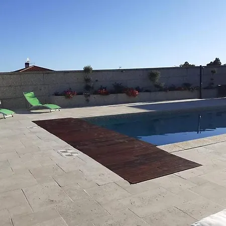 Moradia Com Piscina Vista Sobre A Natureza 别墅 Moreira de Rei