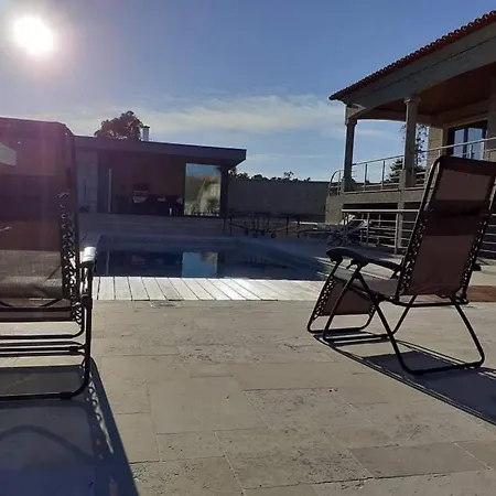 Moradia Com Piscina Vista Sobre A Natureza 别墅