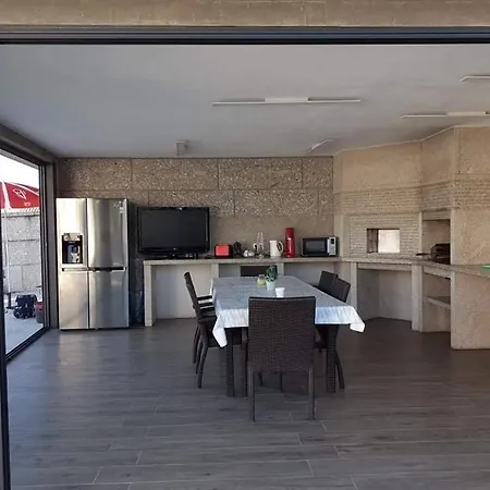 Moradia Com Piscina Vista Sobre A Natureza 别墅